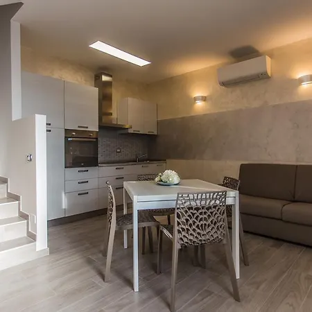 Lm House 01 Apartment Lonato Exterior photo