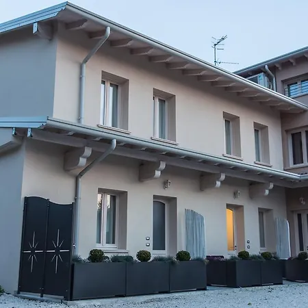 Lm House 01 Apartment Lonato Exterior photo