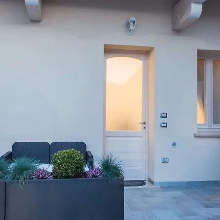 Lm House 01 Apartment Lonato Exterior photo
