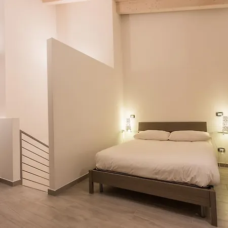 Lm House 01 Apartment Lonato Exterior photo