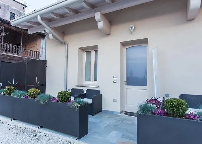 Lm House 01